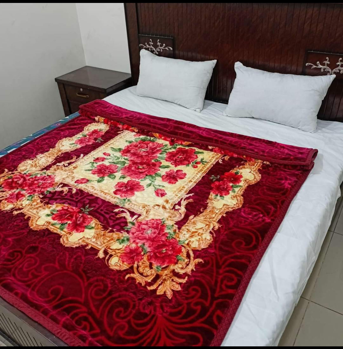 Master Cloudy Self Emboss Blanket/KAMBLE (Copy)