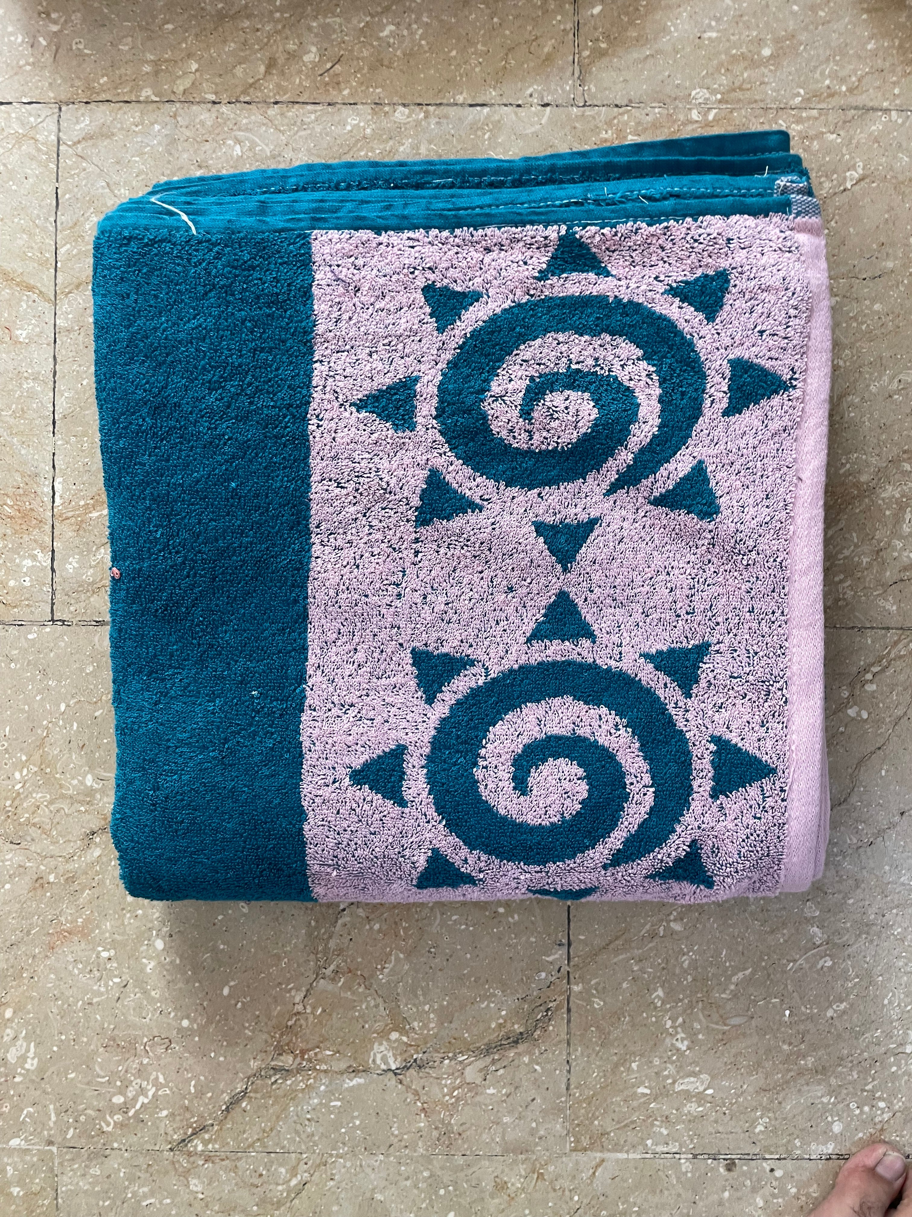 Nishat Export Quality Towel (Pack of 2)