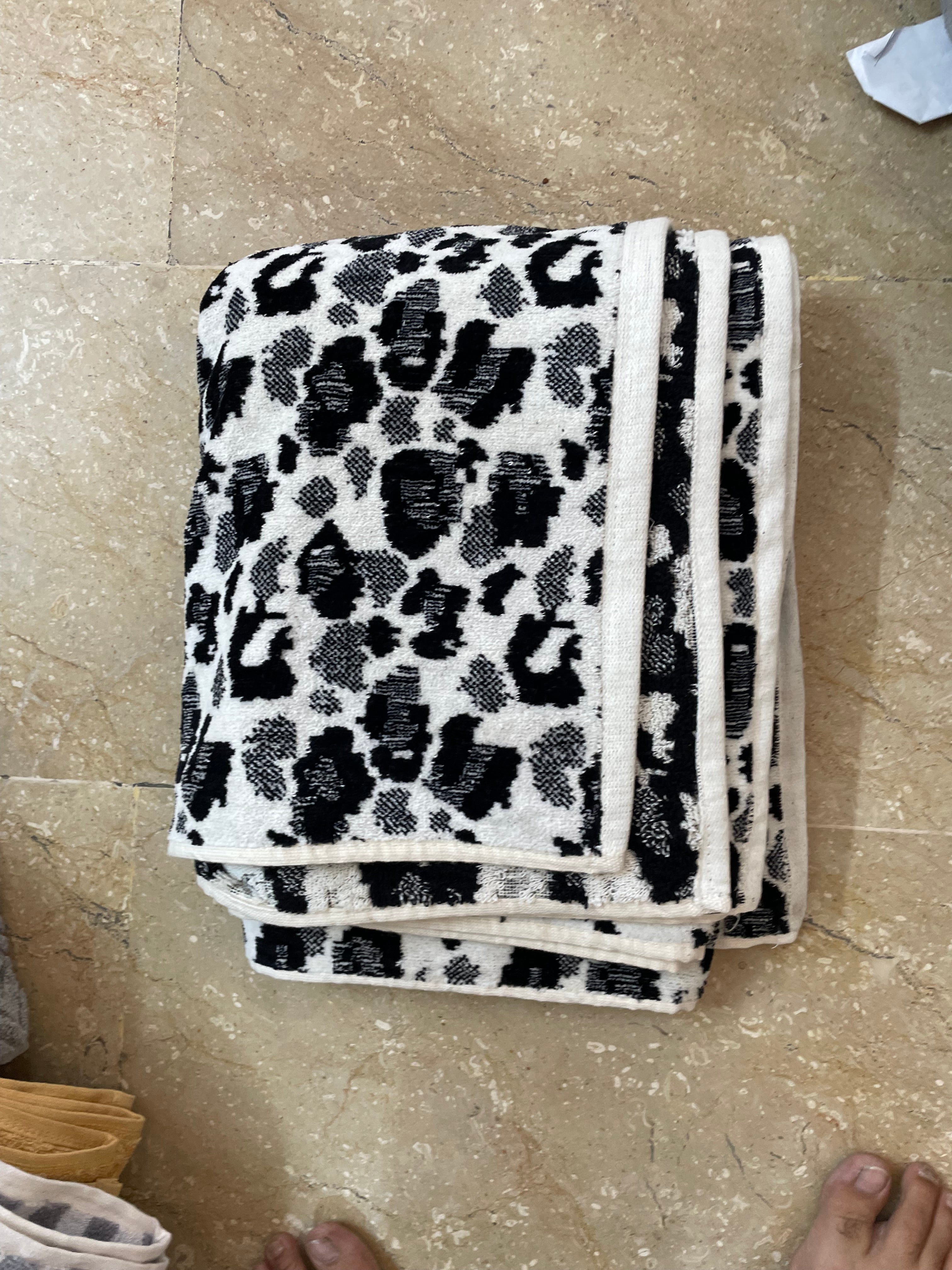 Nishat Export Quality Towel (Pack of 2)
