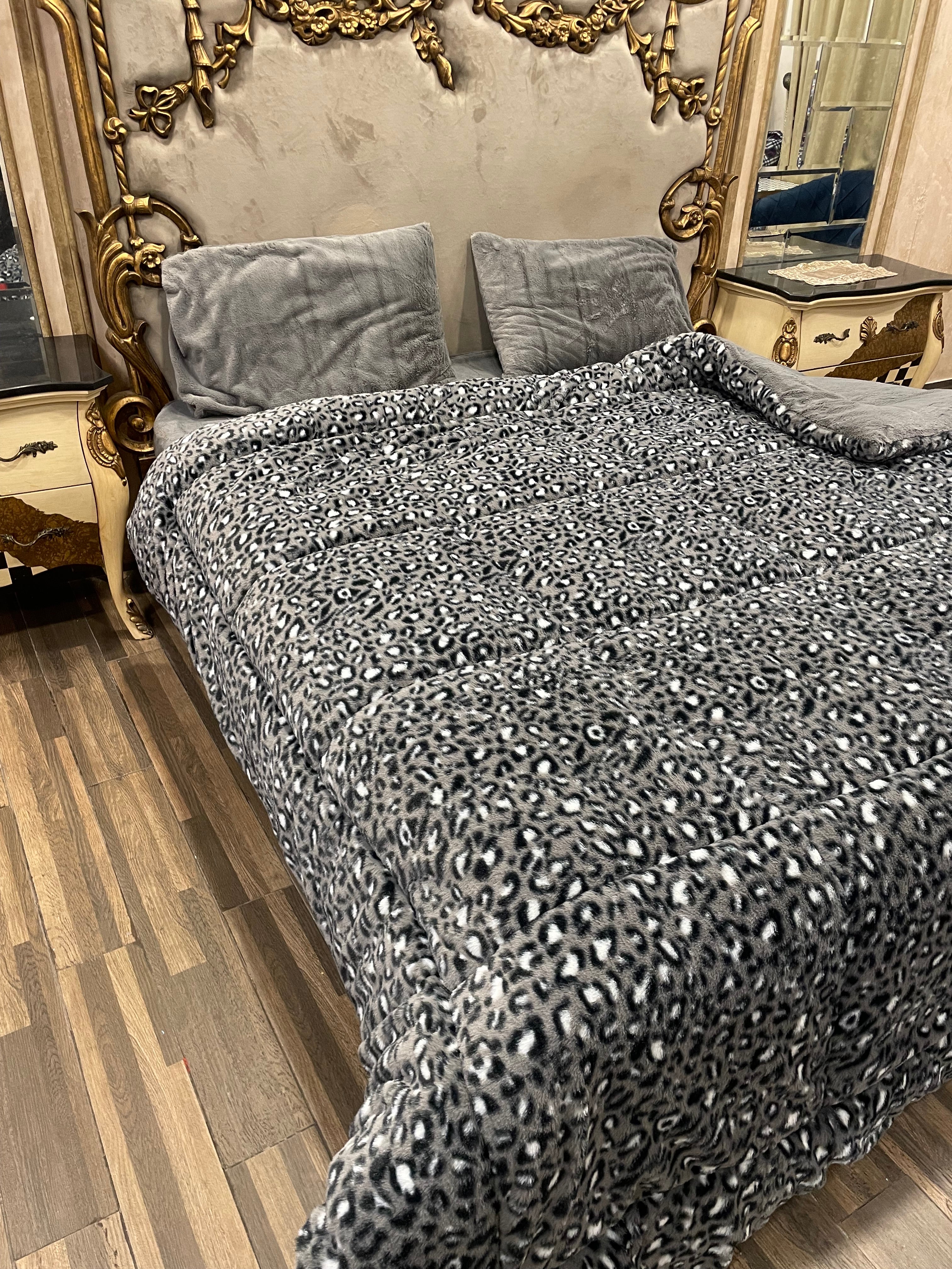 Cheeta Gray 4️⃣PC Razai set