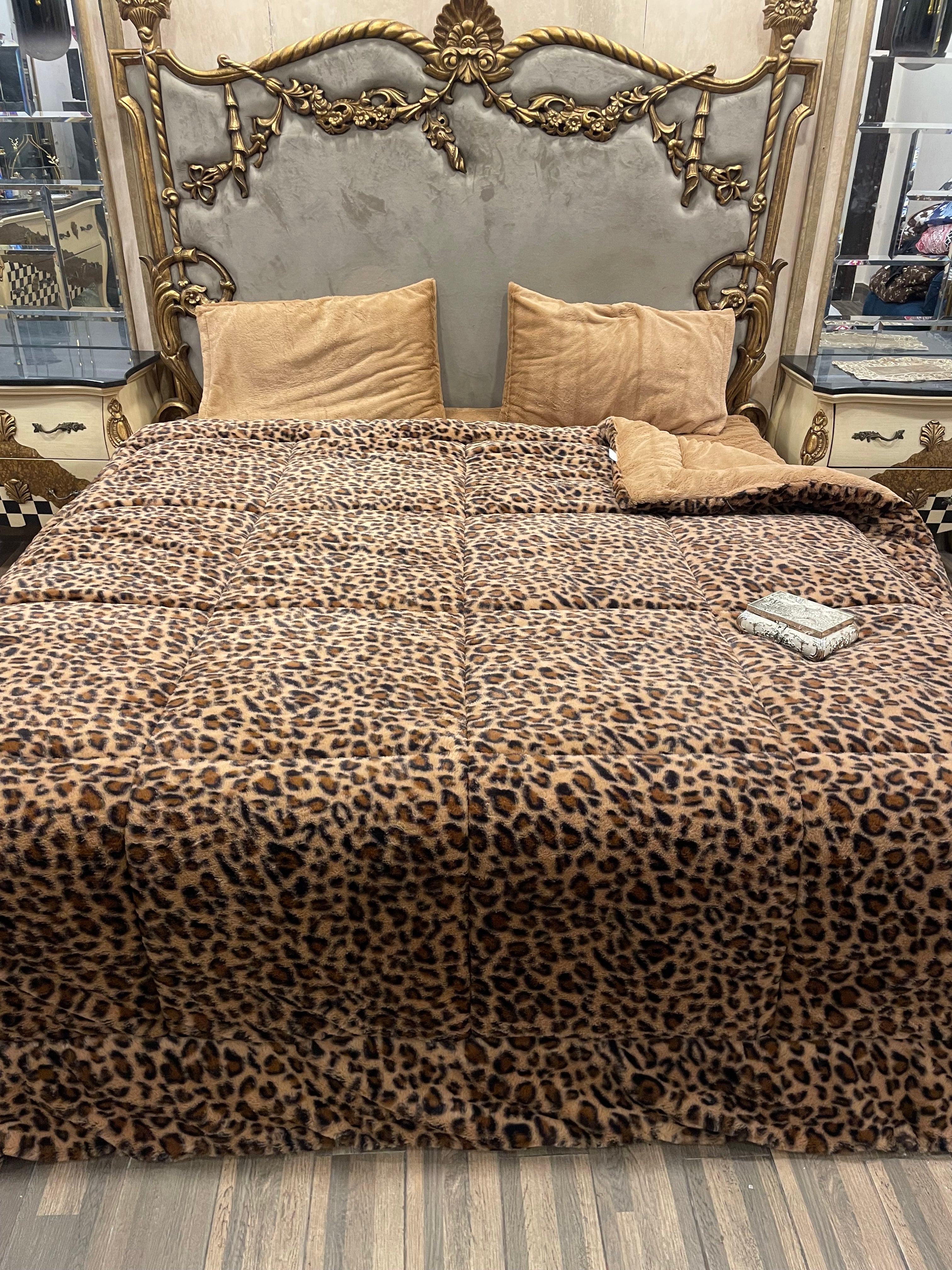 Cheeta Brown 4️⃣PC Razai set