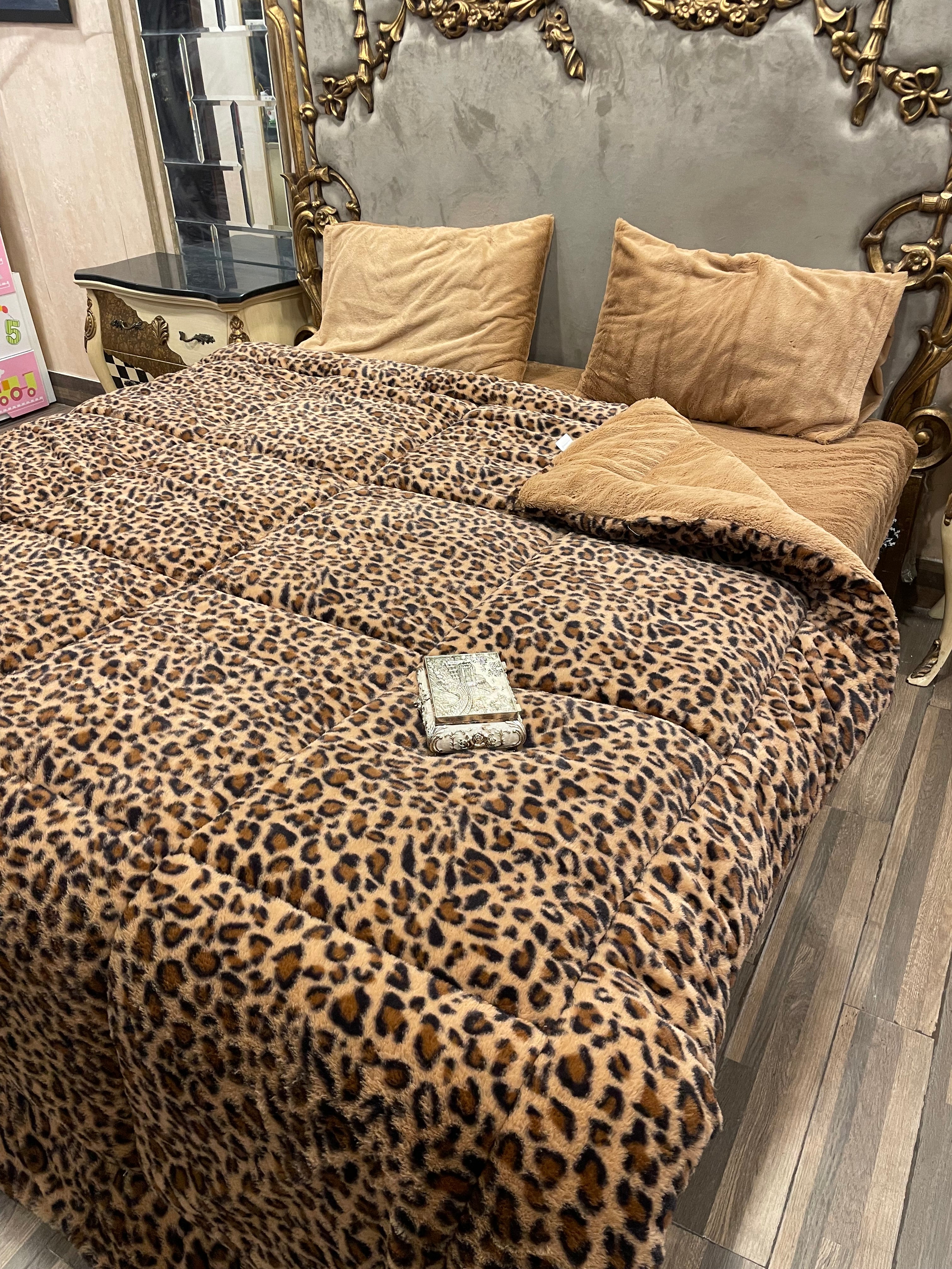 Cheeta Brown 4️⃣PC Razai set