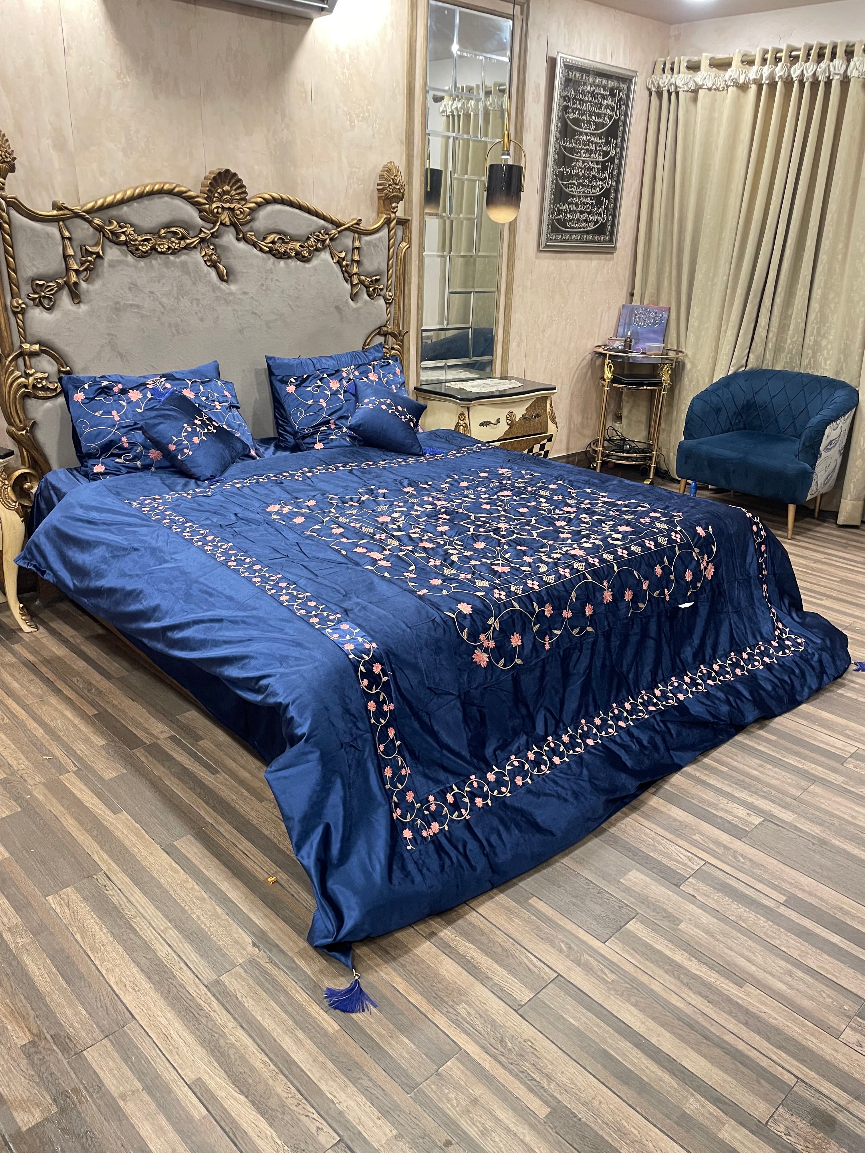 8️⃣PC Bridal Embossed Velvet Duvet Cover (with/without Filling)  full embroided set