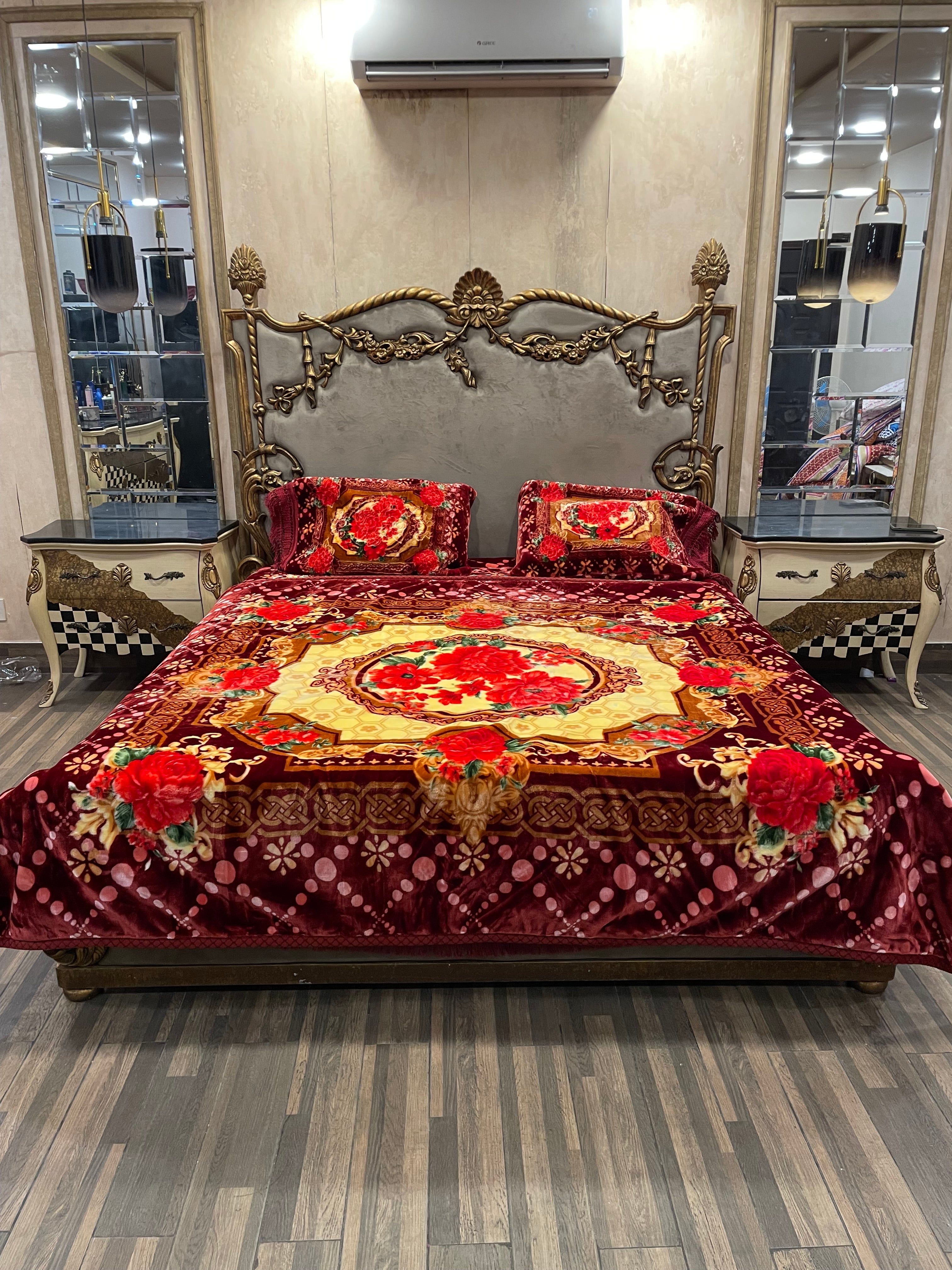 4️⃣ PC Unique BLANKET/KAMBLE Mehroon