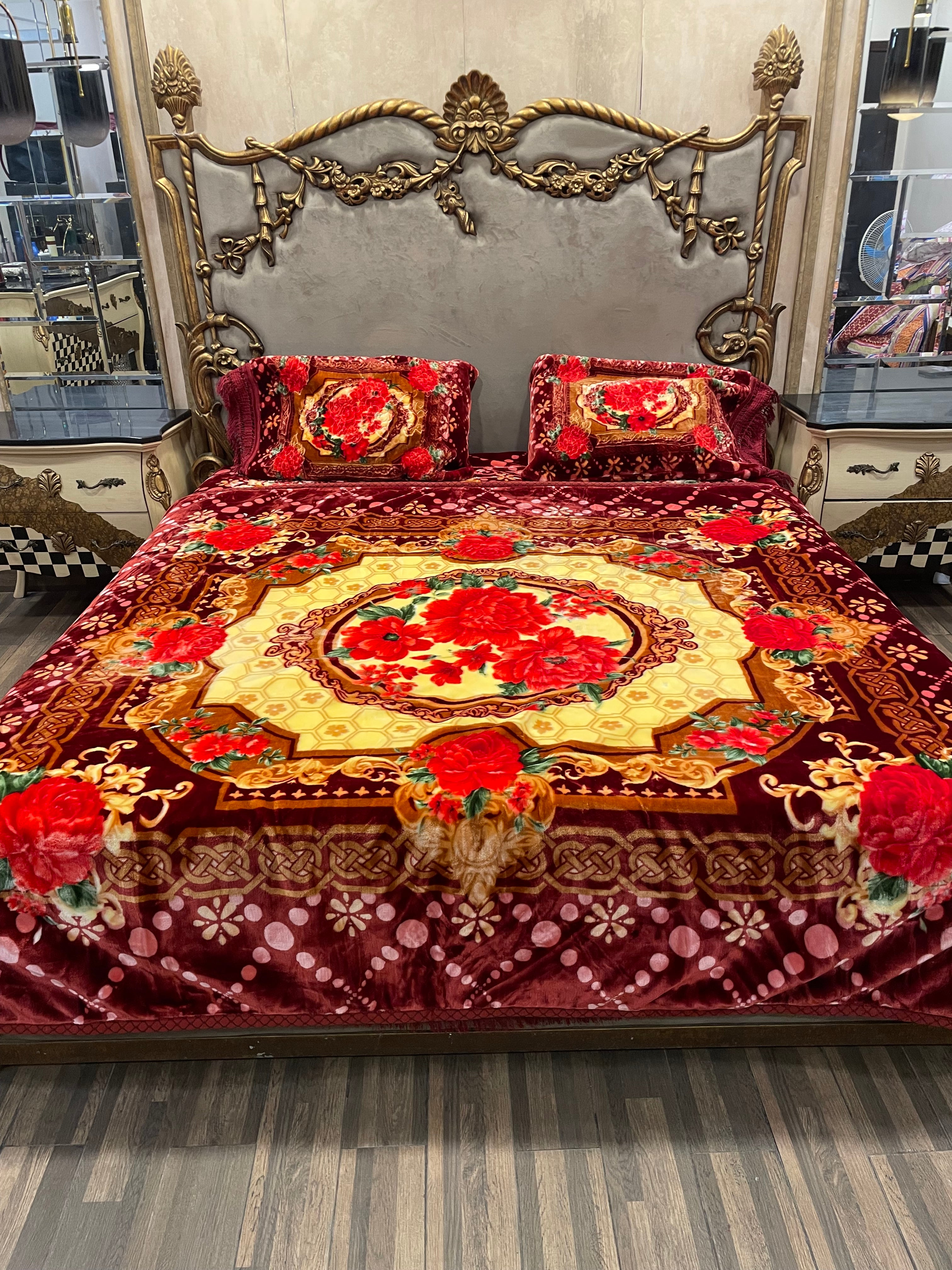 4️⃣ PC Unique BLANKET/KAMBLE Mehroon