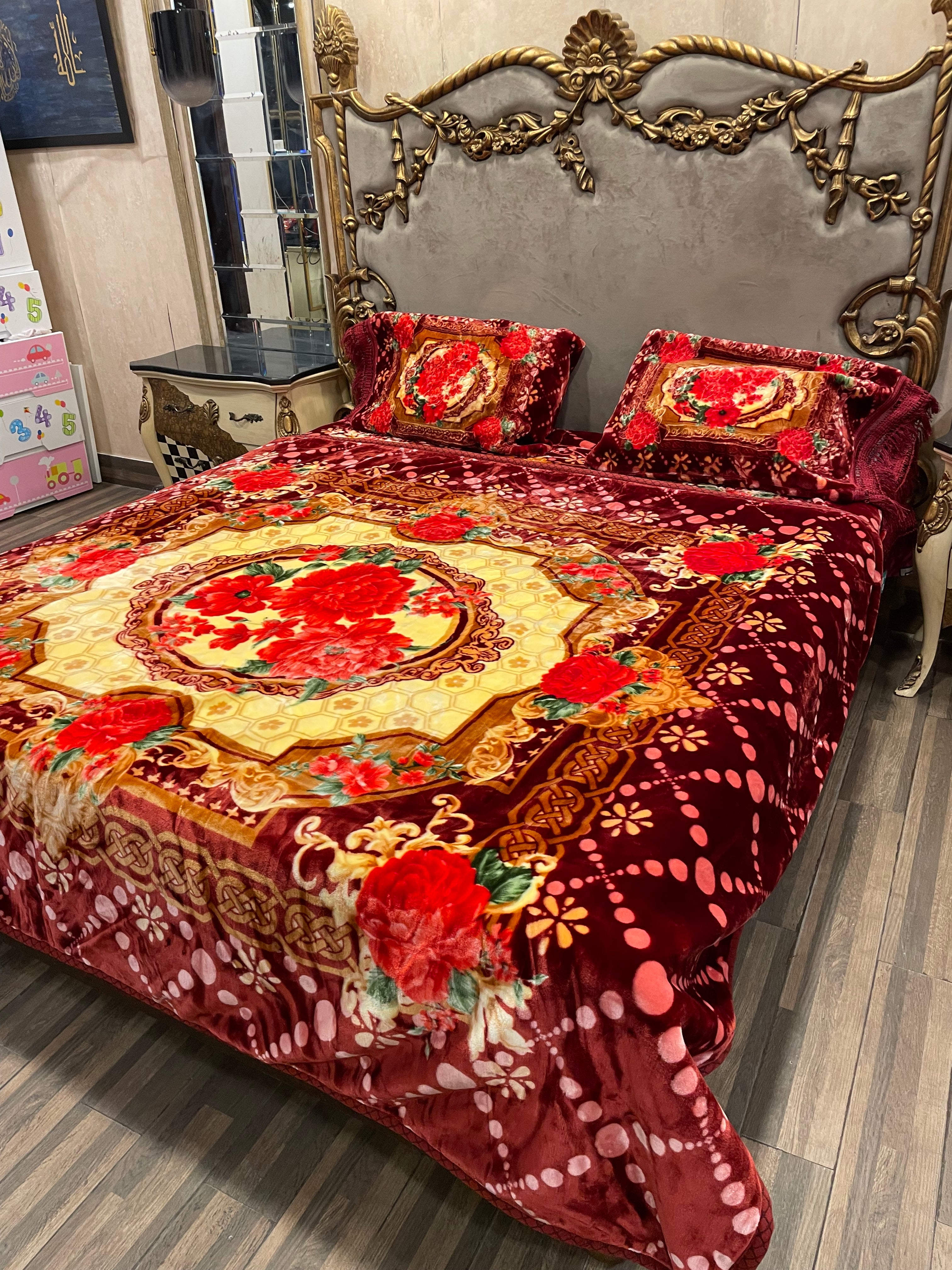 4️⃣ PC Unique BLANKET/KAMBLE Mehroon