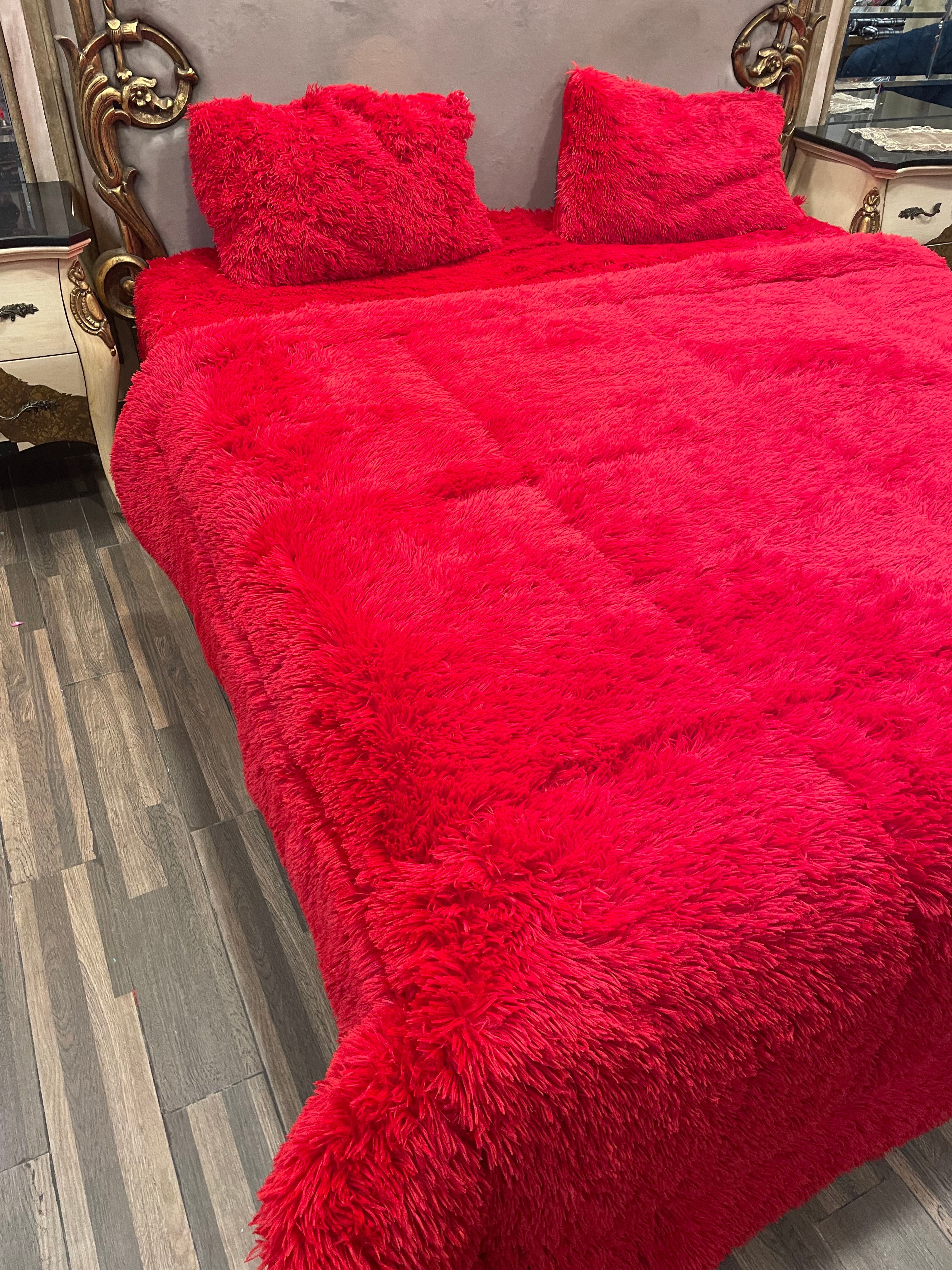 Shaggy 4️⃣PC Razai set red