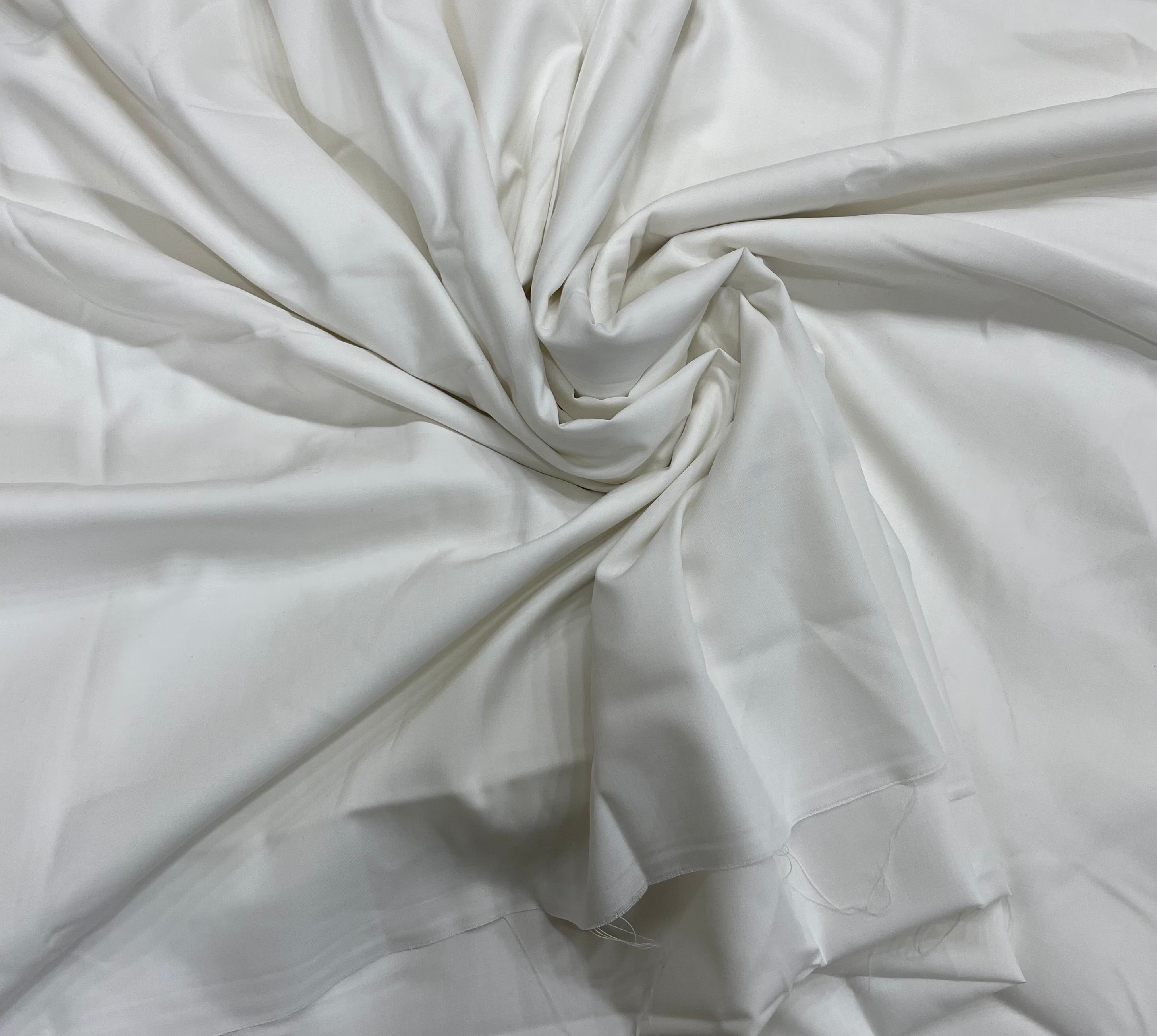 Wash & Wear  offwhite  suit