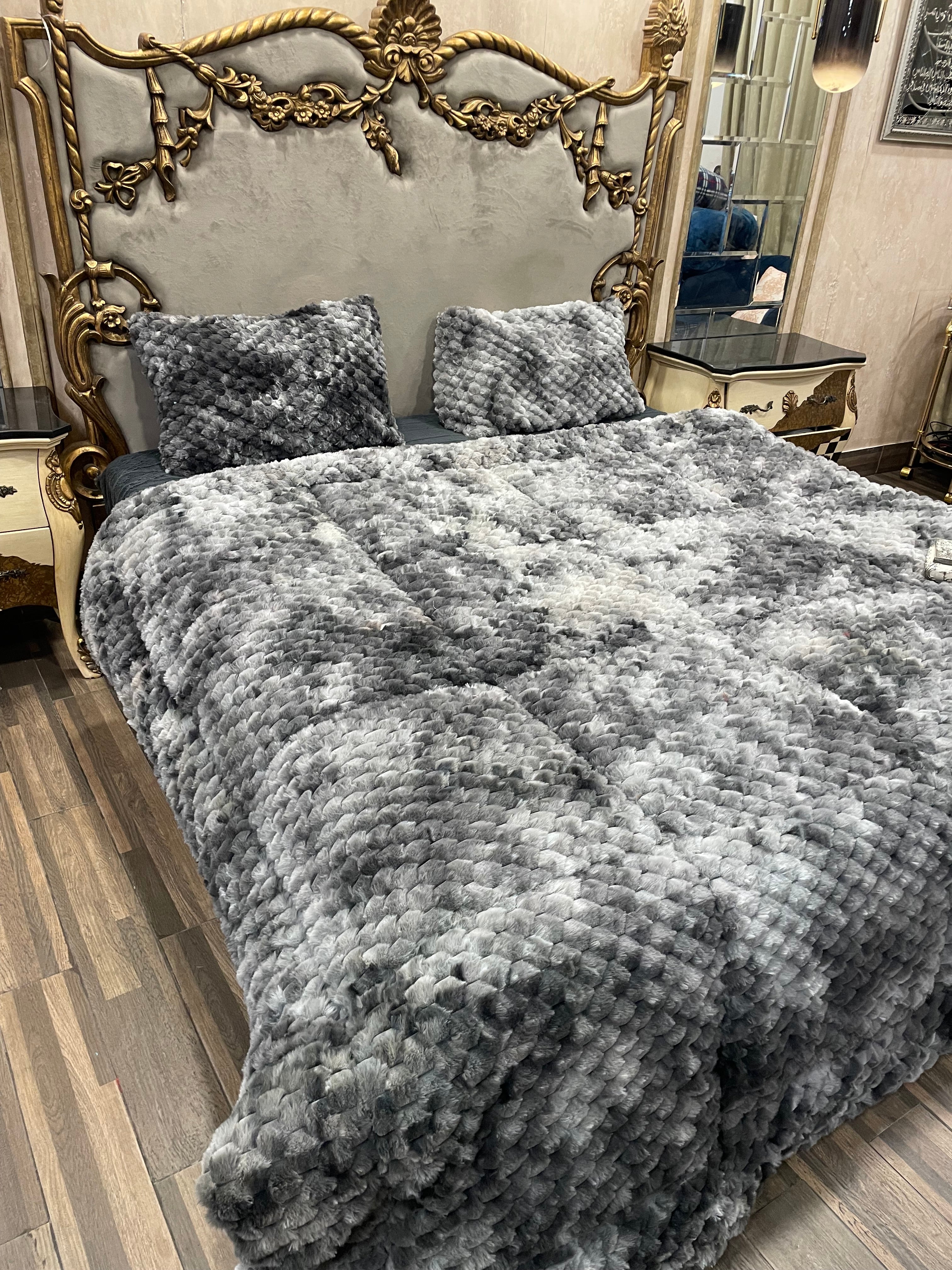 Shaded Jin gray  4️⃣PC Razai set