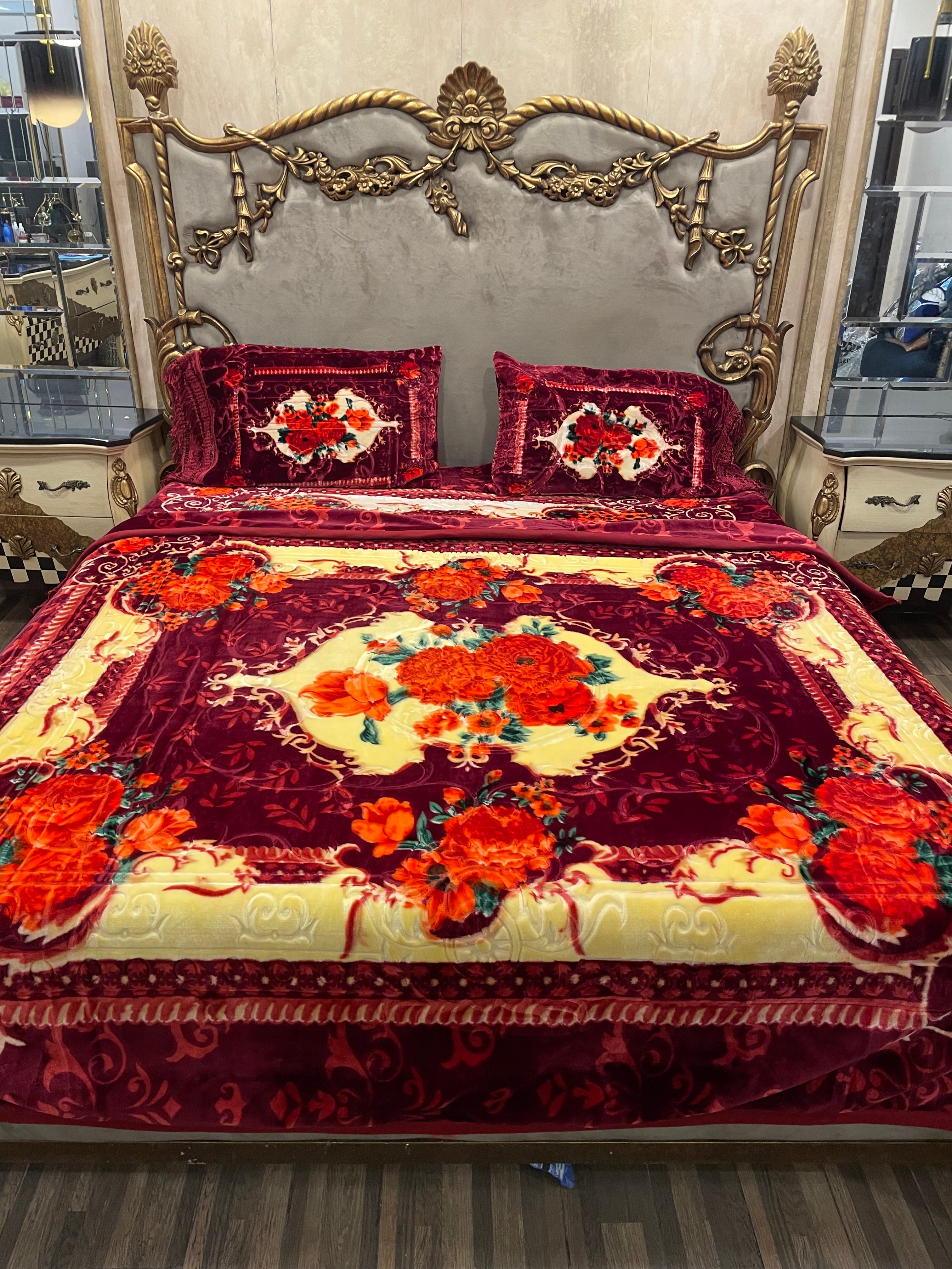 4️⃣ PC BBL Mehroon BLANKET/KAMBLE