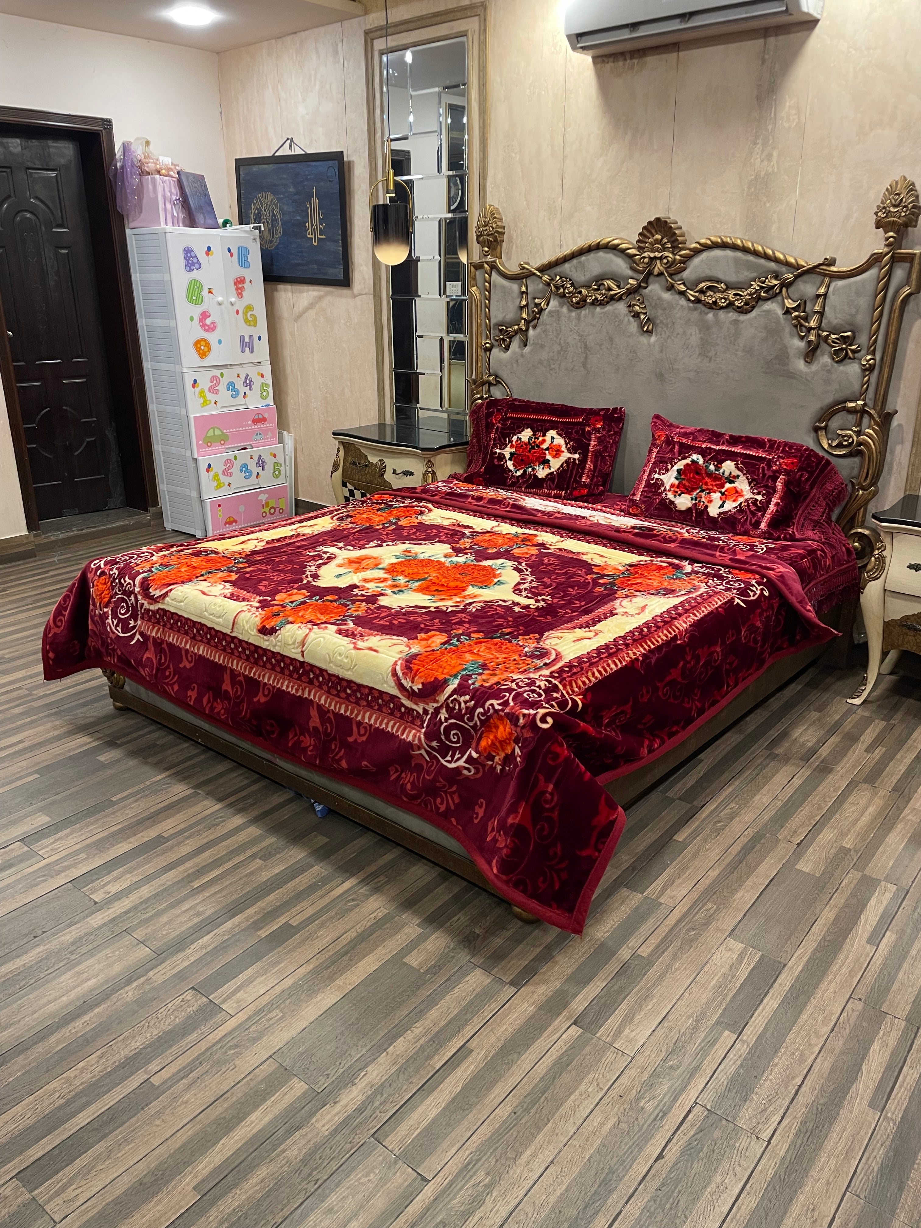 4️⃣ PC BBL Mehroon BLANKET/KAMBLE