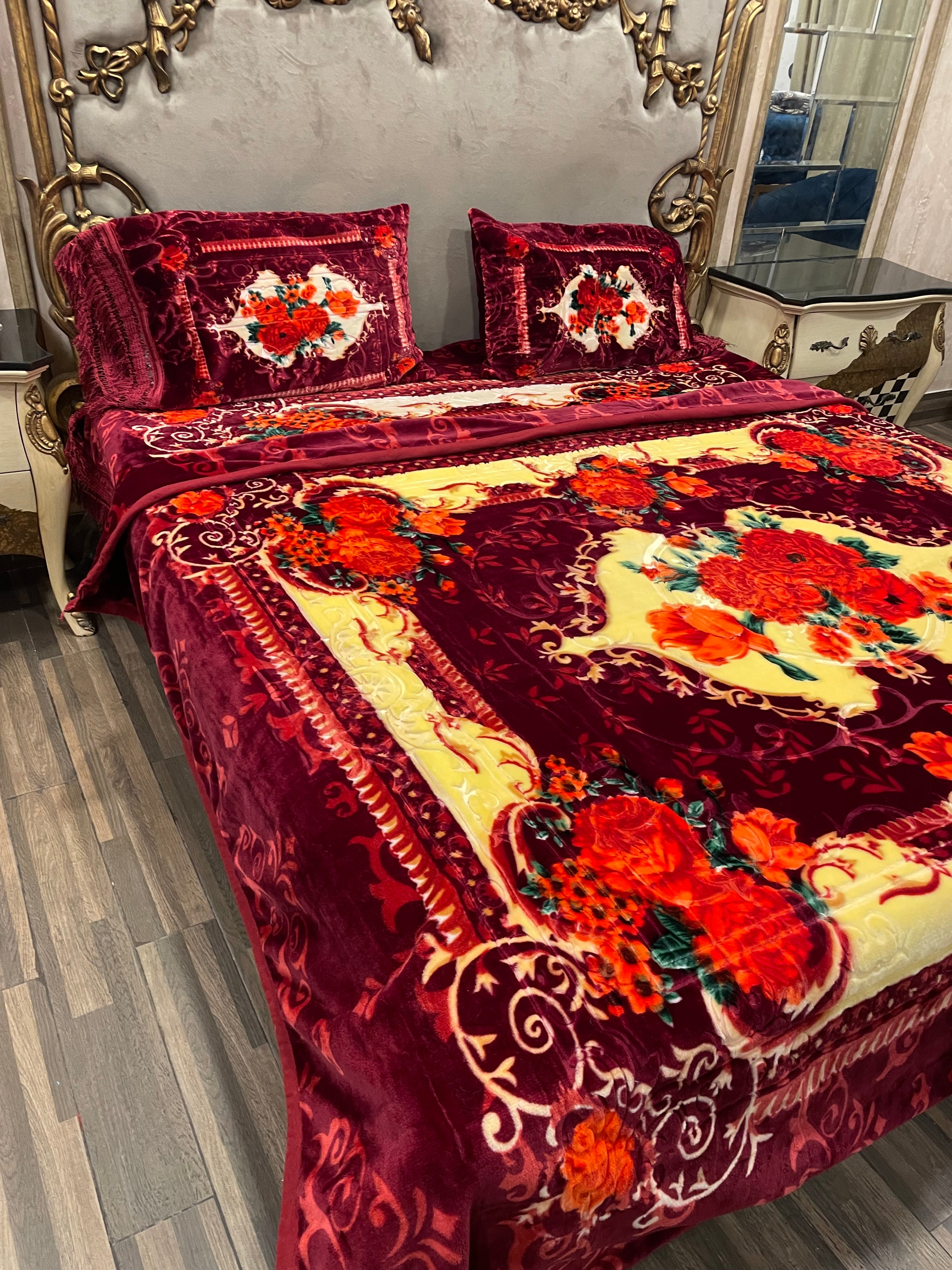 4️⃣ PC BBL Mehroon BLANKET/KAMBLE