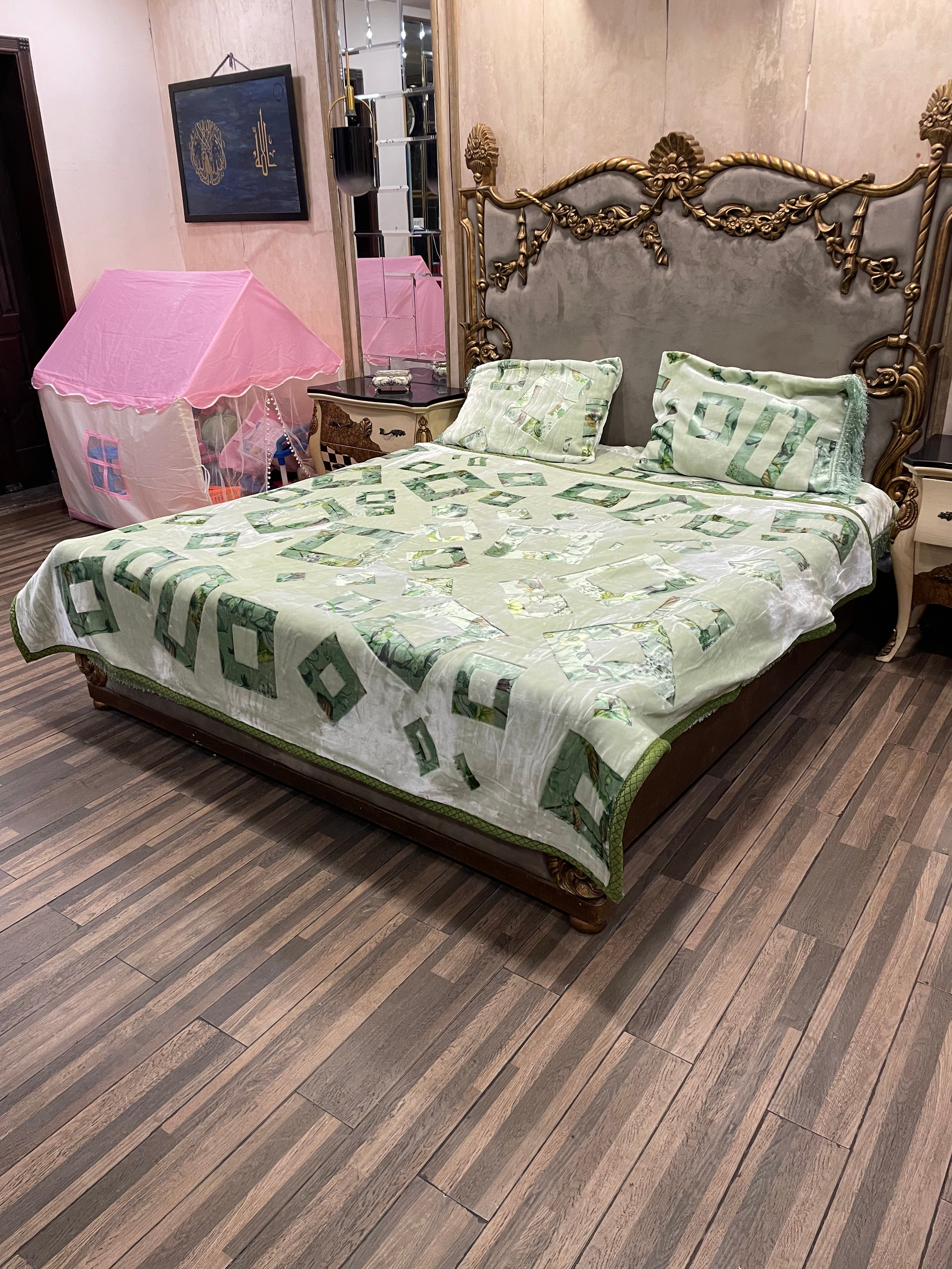 4️⃣ PC Romeo BLANKET/KAMBLE Green