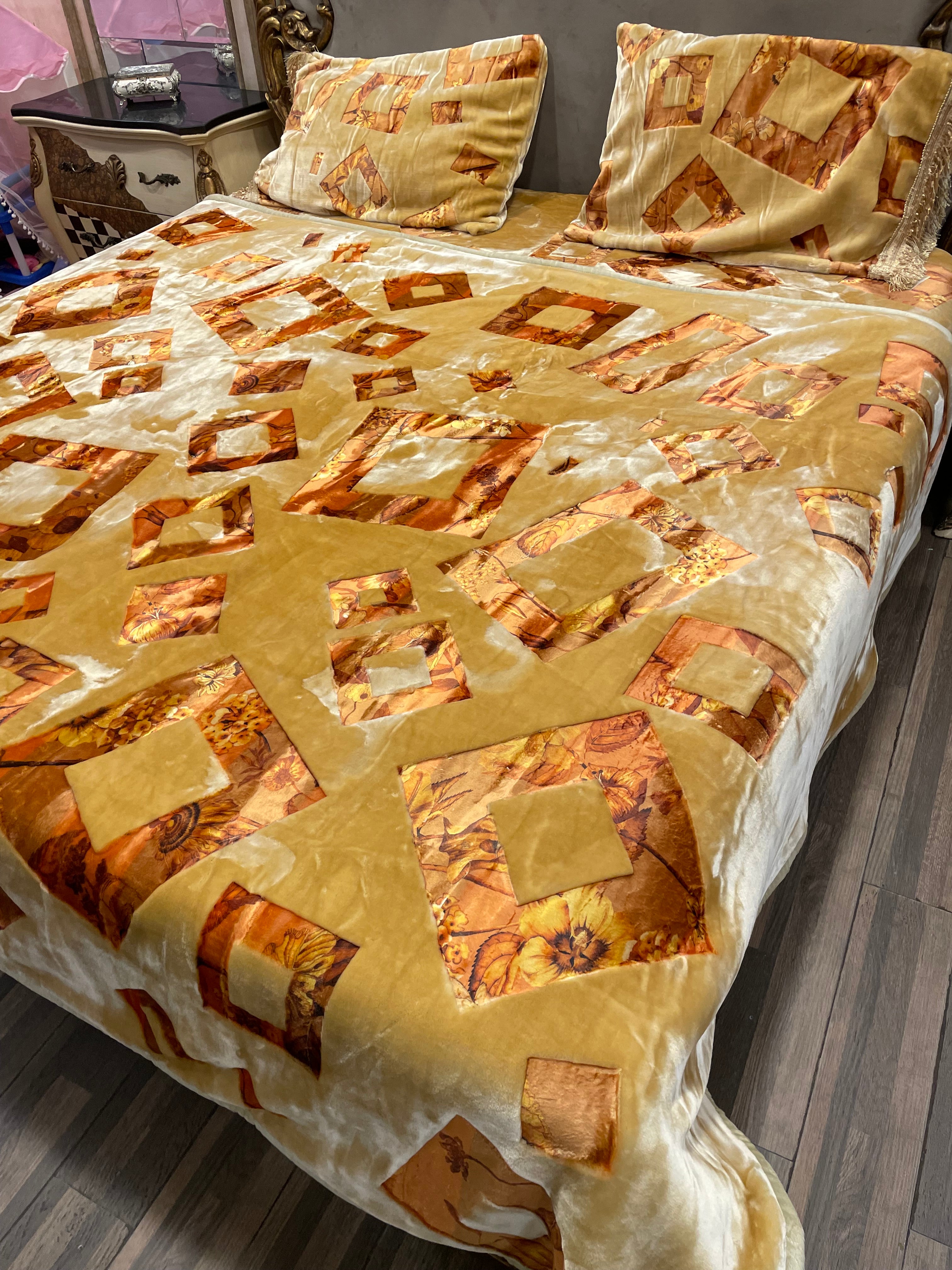 4️⃣ PC Romeo BLANKET/KAMBLE Gold