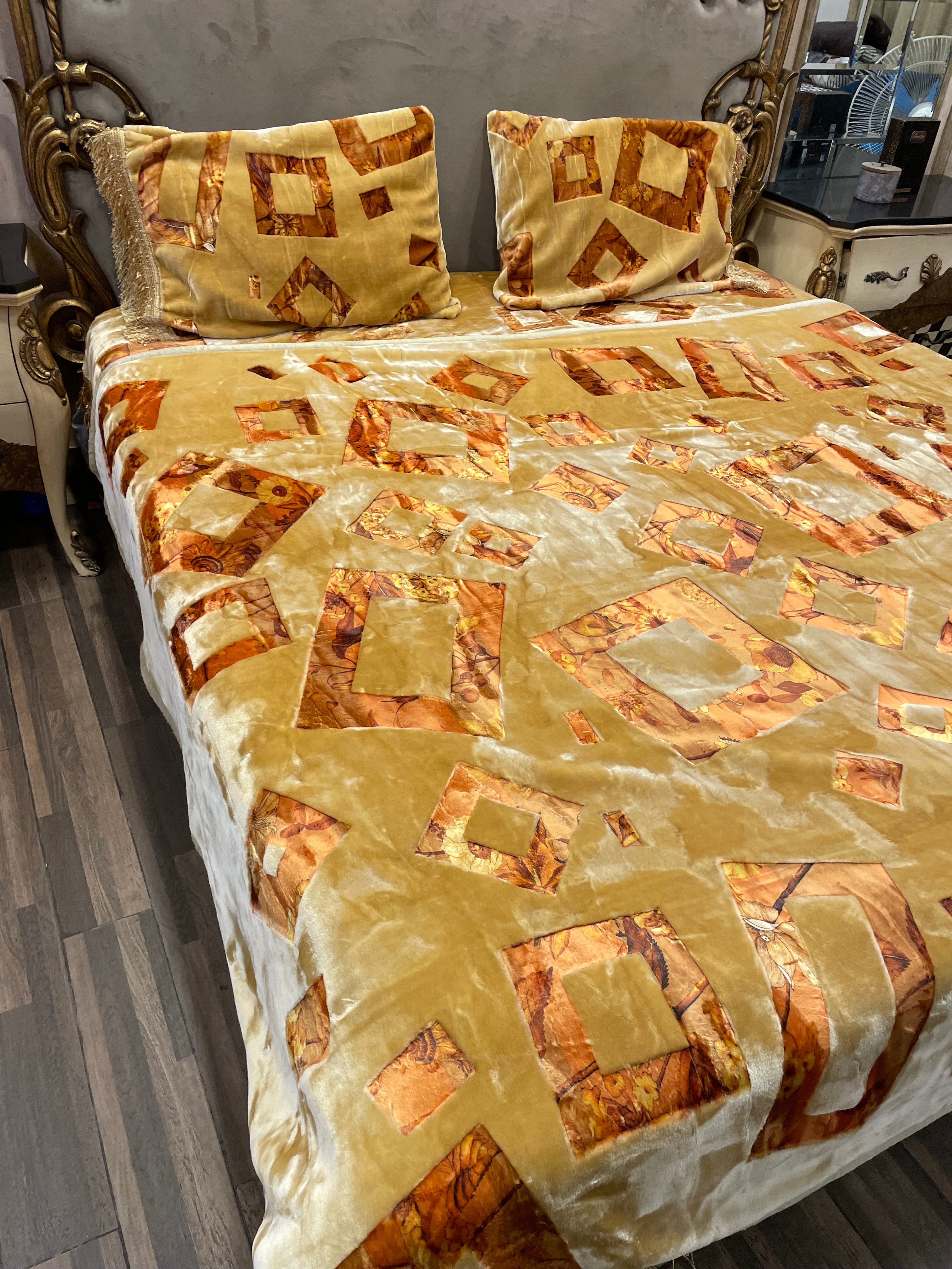 4️⃣ PC Romeo BLANKET/KAMBLE Gold