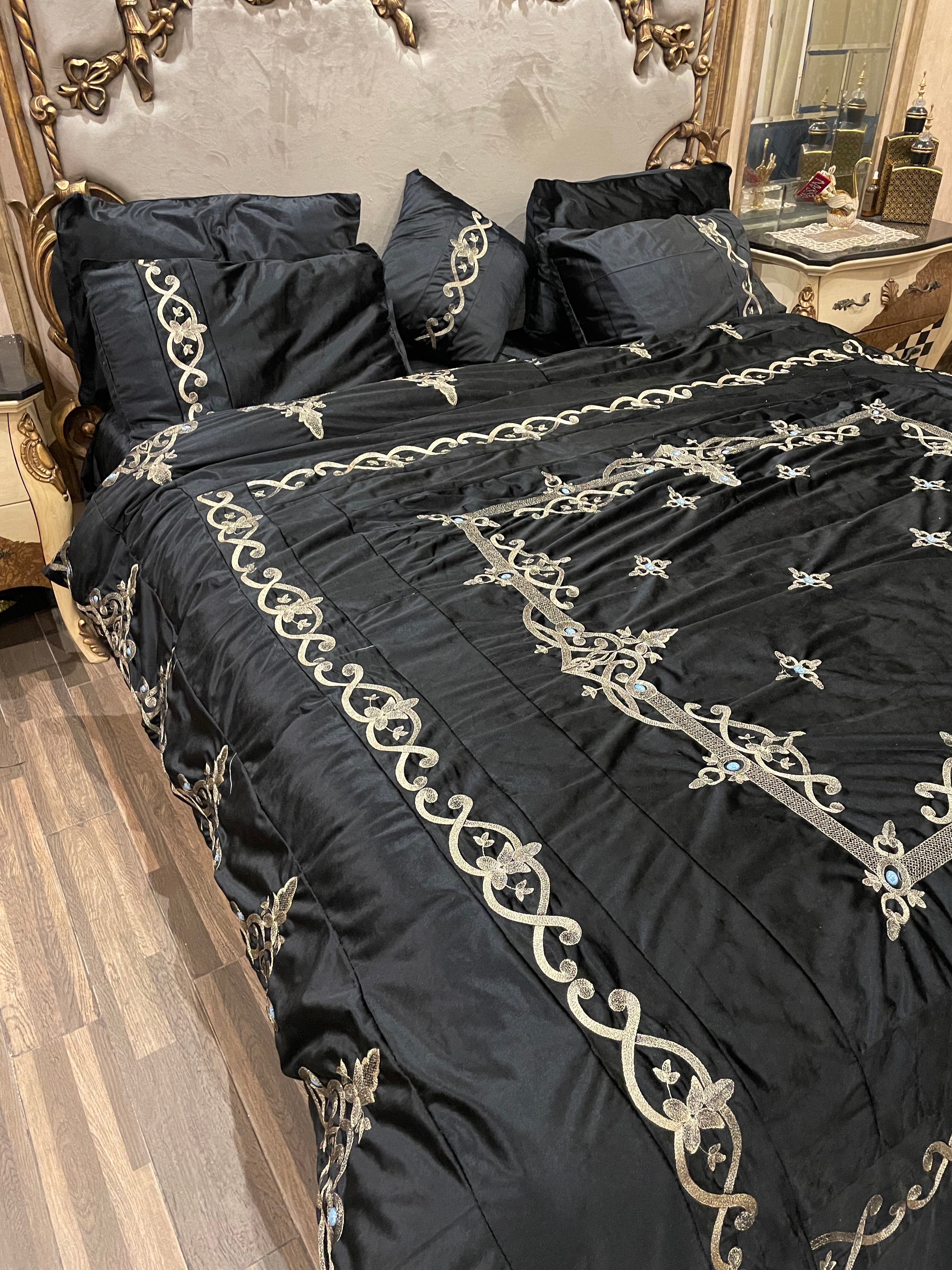7️⃣ PC Bridal Embossed Velvet Duvet Cover (with/without Filling) embroidery Worked embeded with pearls