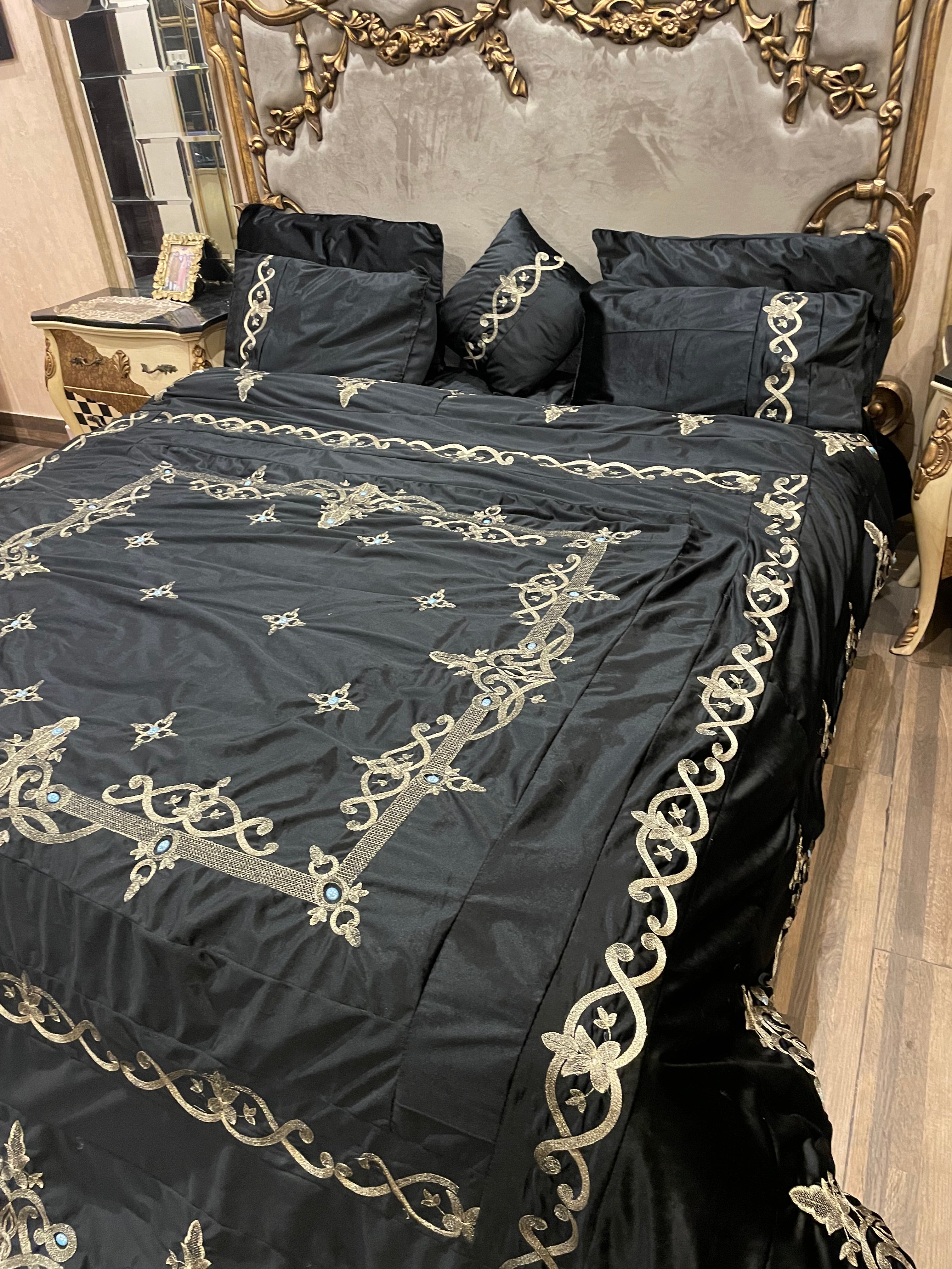 7️⃣ PC Bridal Embossed Velvet Duvet Cover (with/without Filling) embroidery Worked embeded with pearls