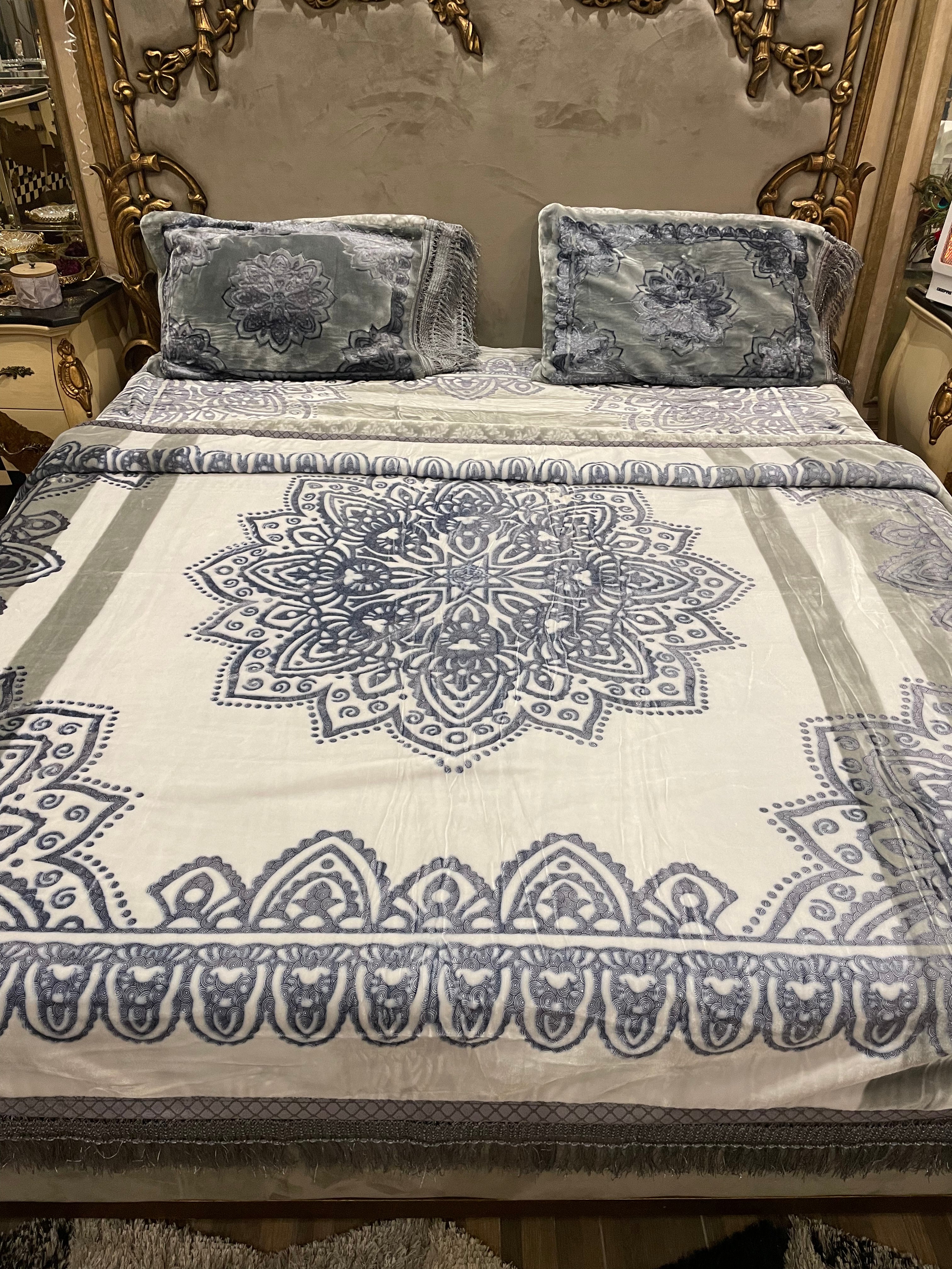 * 4️⃣PC Blanket/KAMBLE*