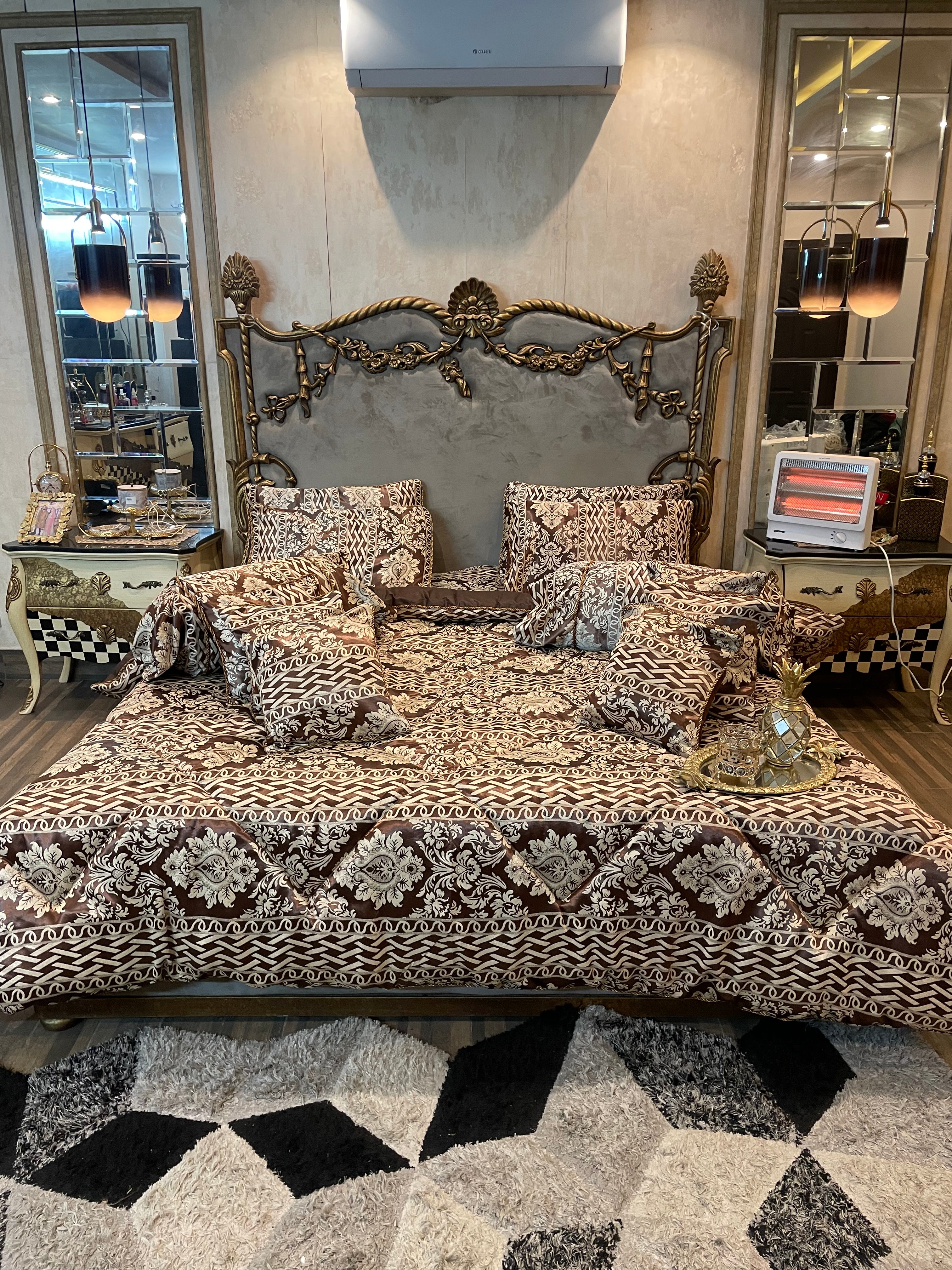 1️⃣4️⃣ piece silk velvet Duvet ( Razai) Set