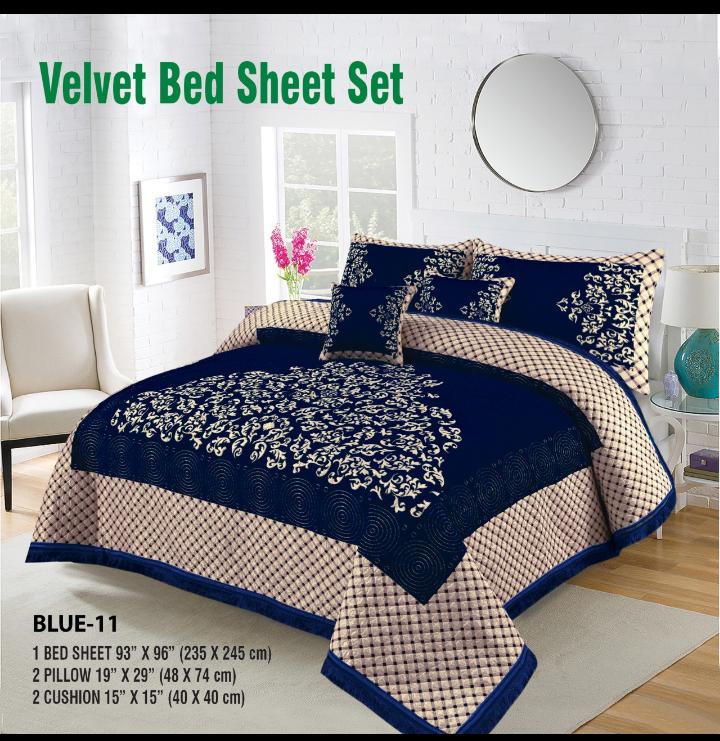 5️⃣ Piece turkish Style Velvet Jacaurd BedSheet Set