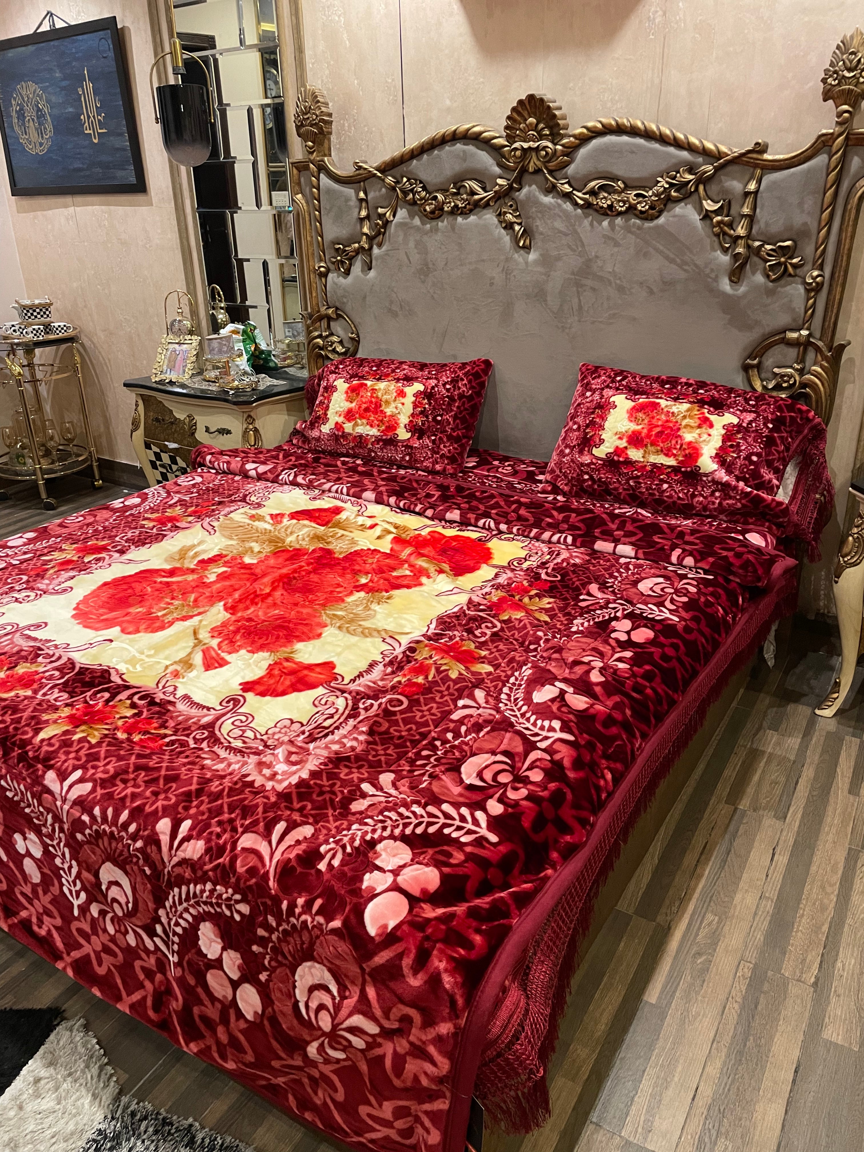 4️⃣ PC Korea Bear Blanket/KAMBLE